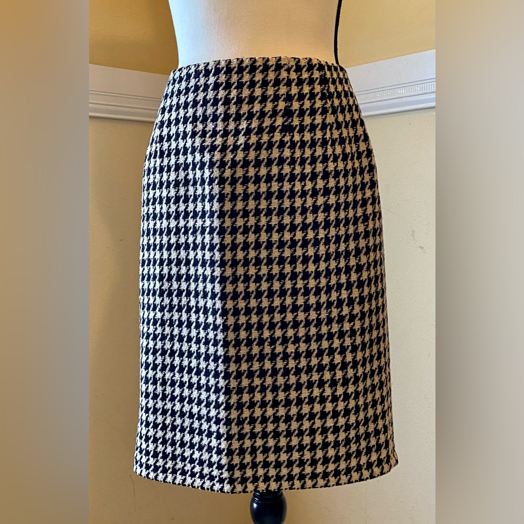 Gruppo Americana Ladies Houndstooth Skirt; Vintage; Size 4; Euc.
